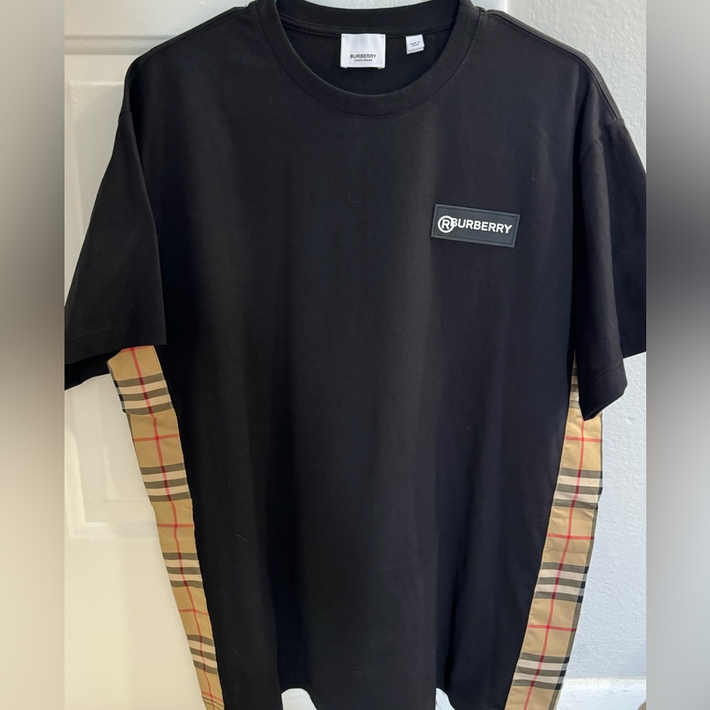 Men’s Burberry shirt